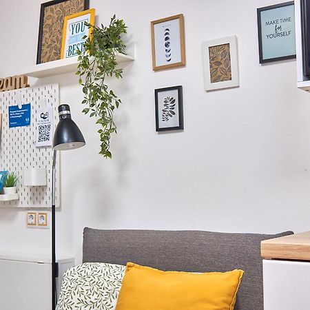 Яскраві Апартаменти √ Wi-Fi √ Кава √ 2Хв П.Олександрія Bila Zerkwa Exterior foto