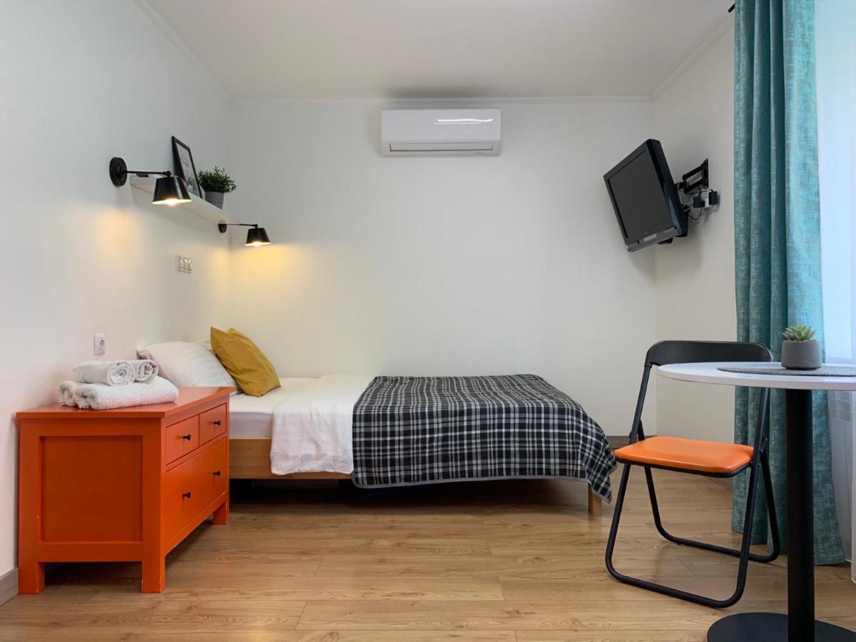 Яскраві Апартаменти √ Wi-Fi √ Кава √ 2Хв П.Олександрія Bila Zerkwa Exterior foto